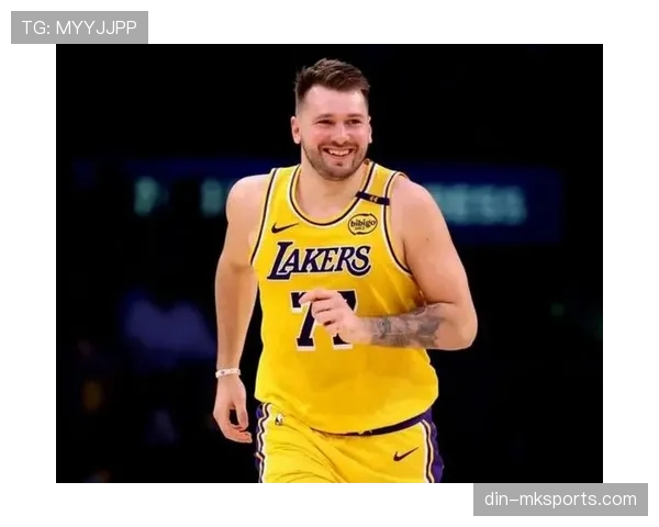 东契奇靠挡拆单打场均30+比库里更依赖持球