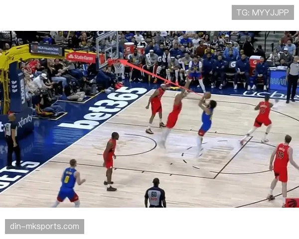 巴恩斯挡拆牵制约基奇 拉开队友得分空间